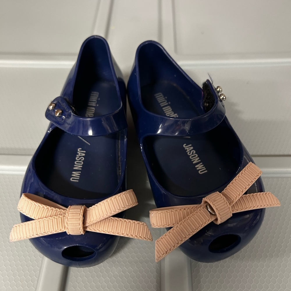 Mini Melissa girl shoes size 6
